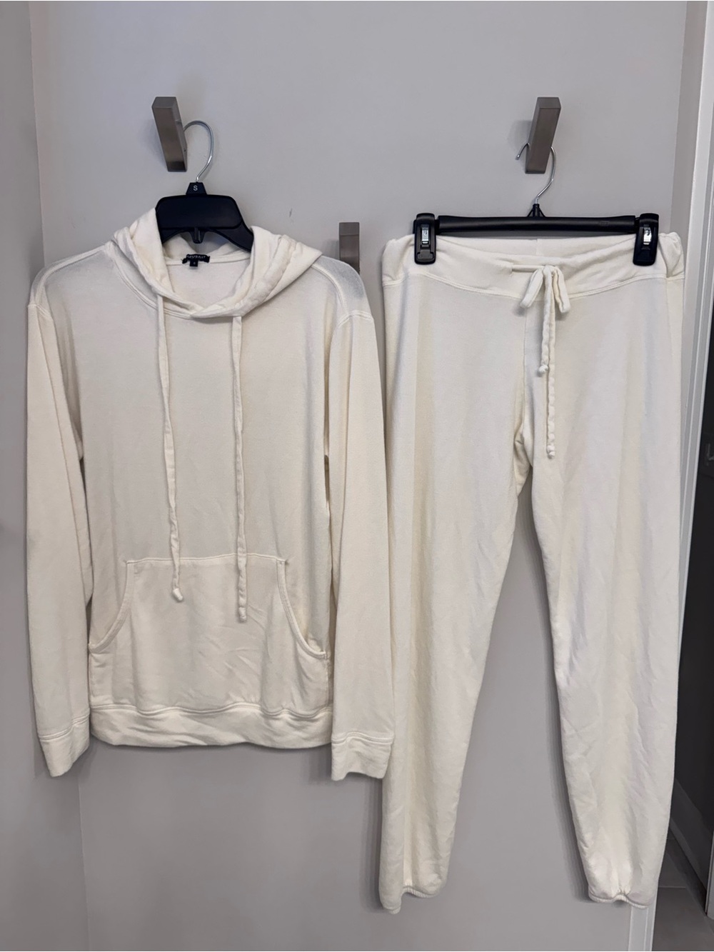 NWOT Women's Cream Jacket Hoodie & Jogger Set